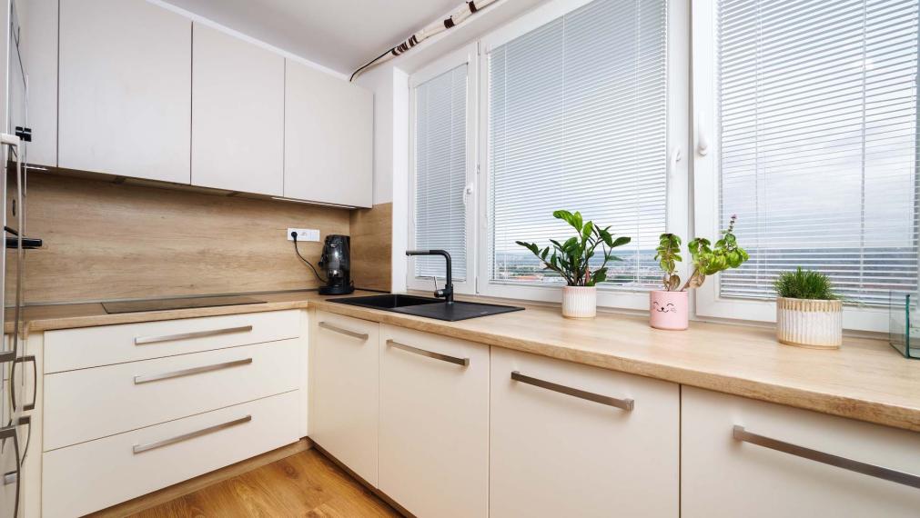 2 izbový byt 64 m2 Tatranská ul., Košice - Staré Mesto, 12.p., lóggia