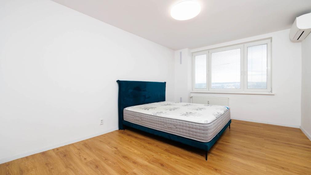 2 izbový byt 64 m2 Tatranská ul., Košice - Staré Mesto, 12.p., lóggia