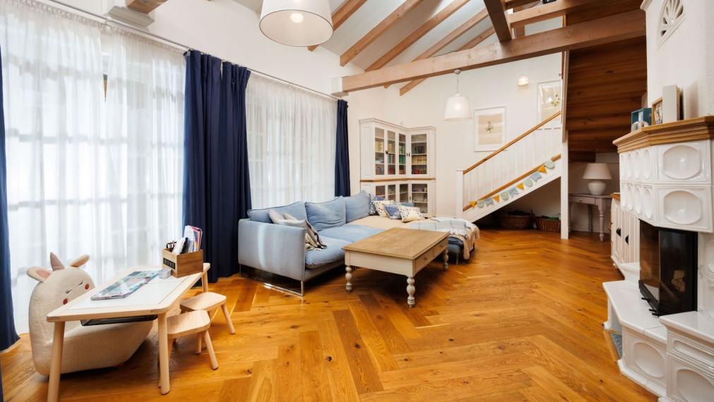 REZERVOVANÉ. DOM BAŠKA, 350 M2 ÚŽ. PLOCHA, 882 M2 POZEMOK, VŠETKY IS