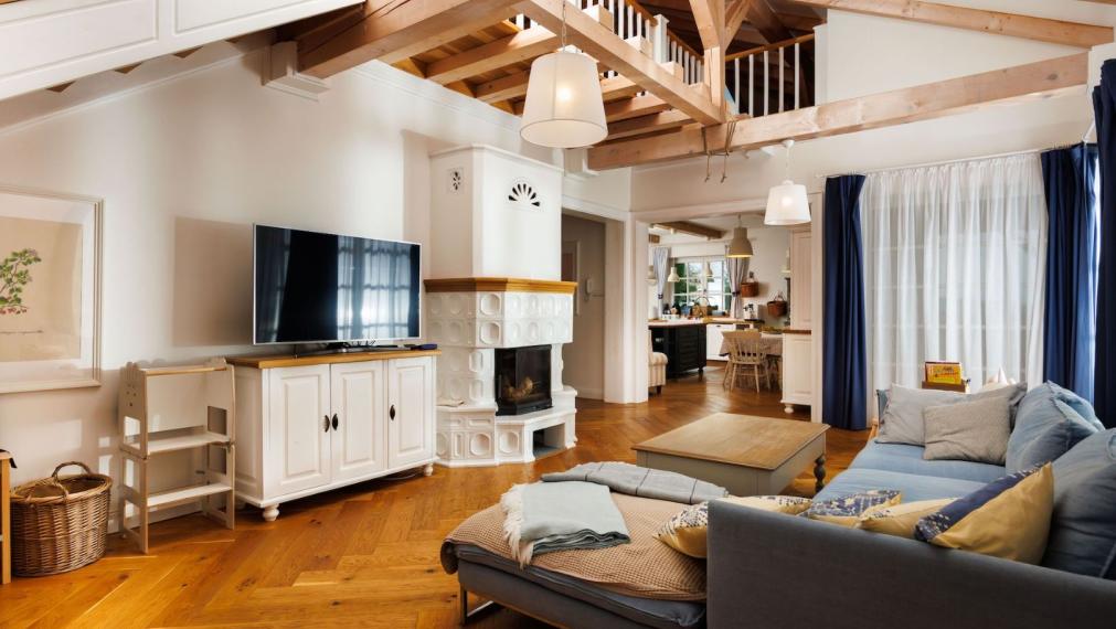 REZERVOVANÉ. DOM BAŠKA, 350 M2 ÚŽ. PLOCHA, 882 M2 POZEMOK, VŠETKY IS