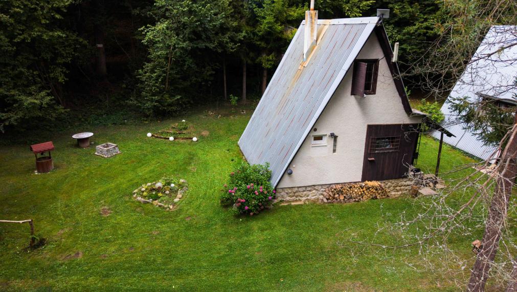 REZERVOVANÉ Murovaná chata v Šugovskej doline | Slovenský kras | 35 km od Košíc