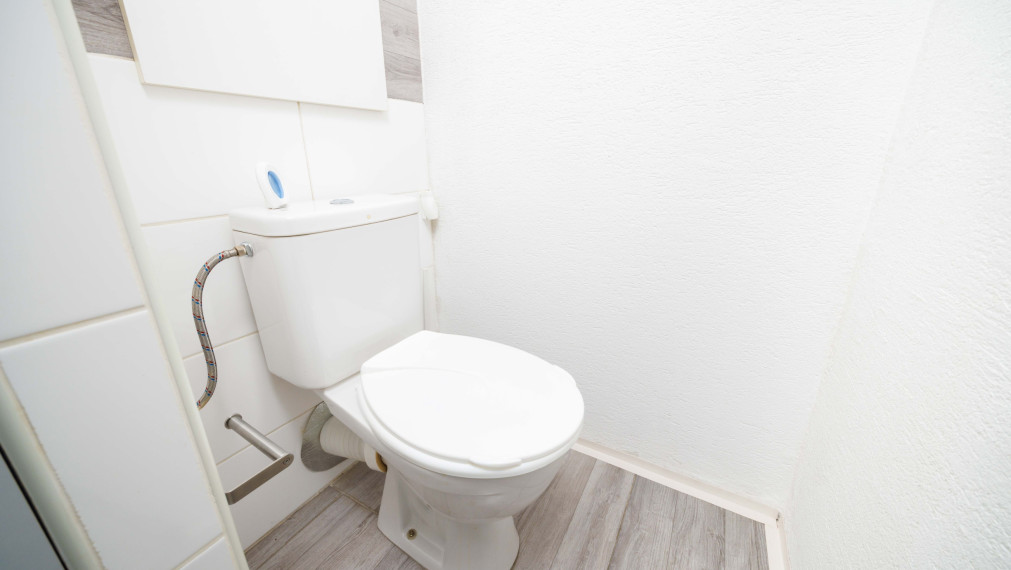 NOVINKA: Garzónka. byt | 24 m2 + loggia | 3. p. | čiastočná. rek | Kurská ul. | zariadený | Košice - Dargovských hrdinov 