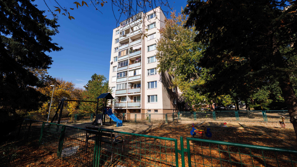 NOVINKA: Garzónka. byt | 24 m2 + loggia | 3. p. | čiastočná. rek | Kurská ul. | zariadený | Košice - Dargovských hrdinov 