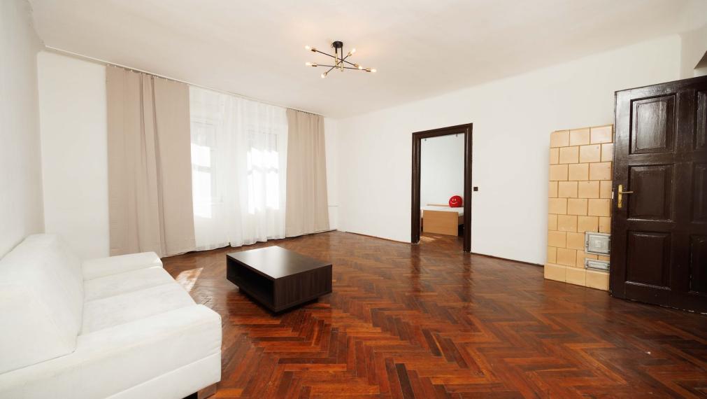 Meštiansky tehlový byt | 84 m2 (veľkosť 3 i.)| Palackého | 2. p. | čiastočná. rek | vlastné kúrenie | Košice - Staré mesto