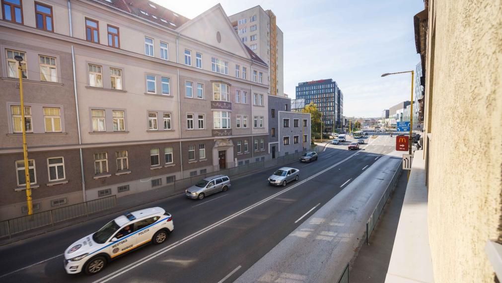 Meštiansky tehlový byt | 84 m2 (veľkosť 3 i.)| Palackého | 2. p. | čiastočná. rek | vlastné kúrenie | Košice - Staré mesto