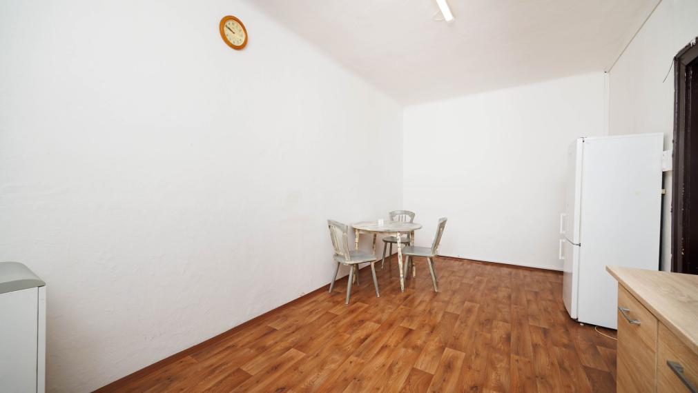 Meštiansky tehlový byt | 84 m2 (veľkosť 3 i.)| Palackého | 2. p. | čiastočná. rek | vlastné kúrenie | Košice - Staré mesto