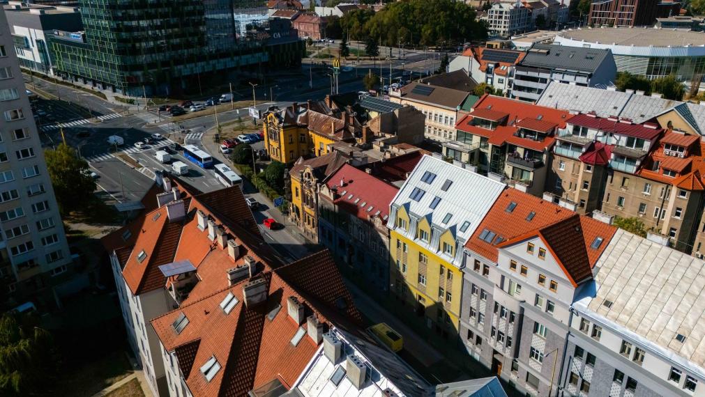 Meštiansky tehlový byt | 84 m2 (veľkosť 3 i.)| Palackého | 2. p. | čiastočná. rek | vlastné kúrenie | Košice - Staré mesto