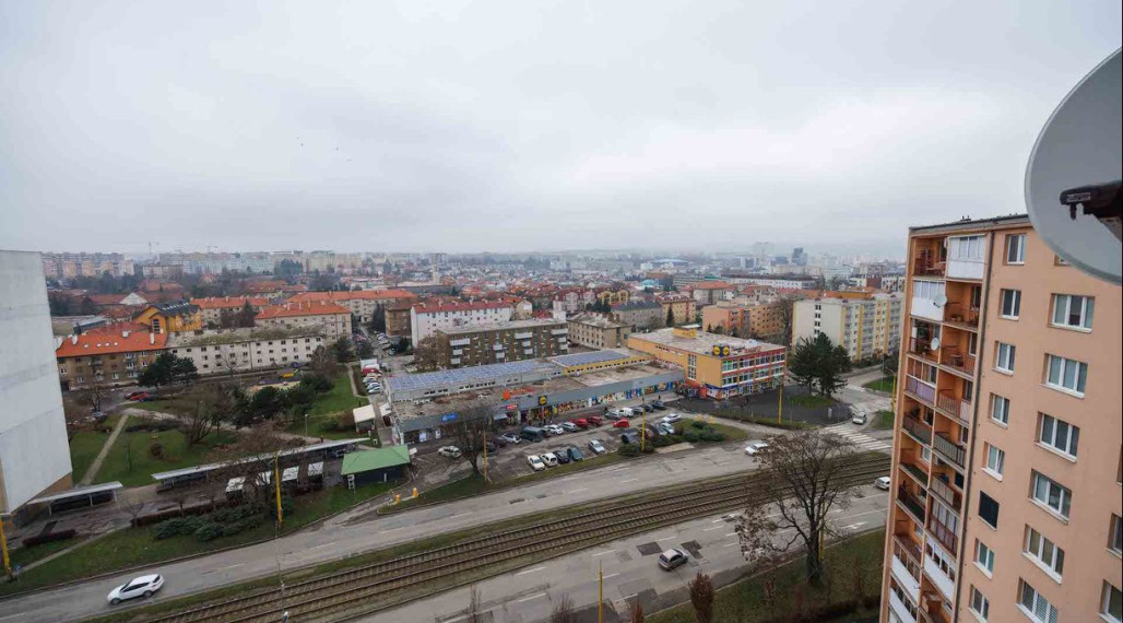 2 izbový byt 51 m2 + loggia, Južná tr.(pri Auparku), Košice - Juh, 12. poschodie