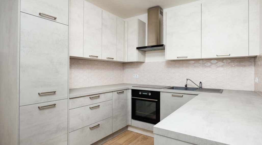 3 IZBOVÝ PRAŽSKÝ TYP 69 M2 + 6M LOGGIA, MICHALOVSKÁ UL., SÍDLISKO TERASA, 3 POSCH.