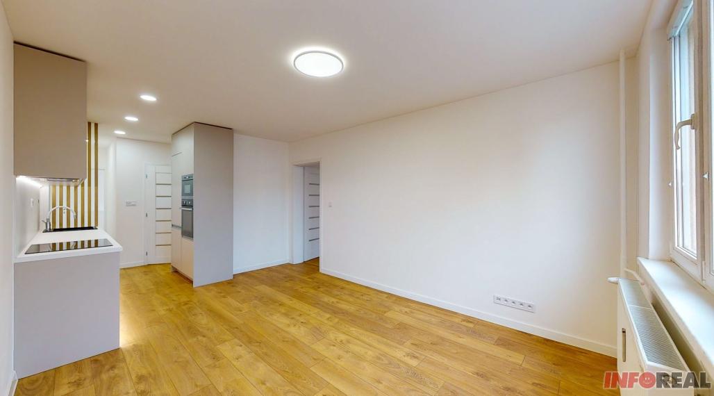 NOVÁ REKONŠTRUKCIA 3 izbový byt 55 m2, Staré Mesto, Hutnícka ul.