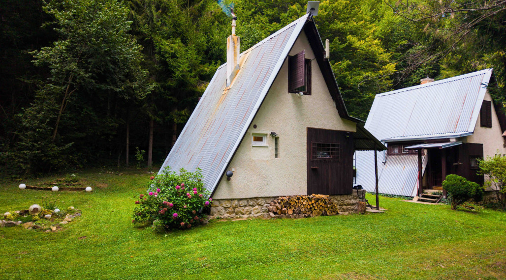 Murovaná chata v Šugovskej doline | Slovenský kras | 35 km od Košíc