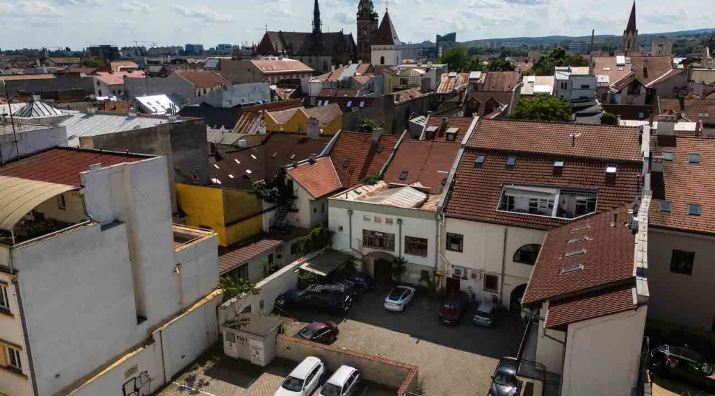 MEŠTIANSKY DOM, STARÉ MESTO (KOŠICE) – KOVÁČSKA / HRNČIARSKA, 600 m², 2X PARKING