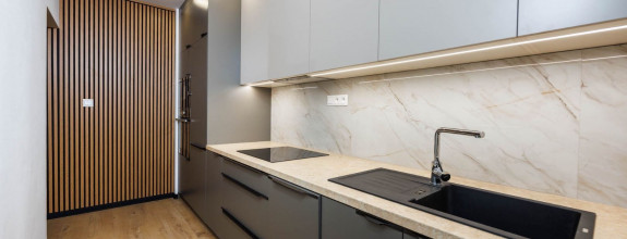 NOVÁ REKONŠTRUKCIA 62 m2 + loggia, Matuškova ul., Košice - Terasa, 6/8 posch.