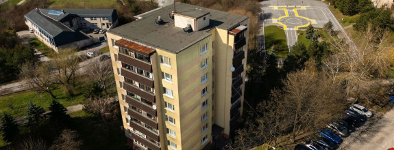 2 izb. byt, 58 m2 + loggia, čiast. rek., ZUPKOVA ul., Košice - Furča