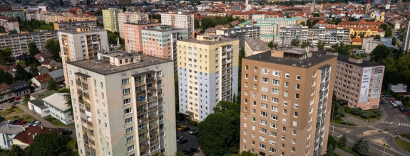 Garsónka, Karpatská ul., 25 m2 + loggia, PS, pri centre mesta a Cassovare