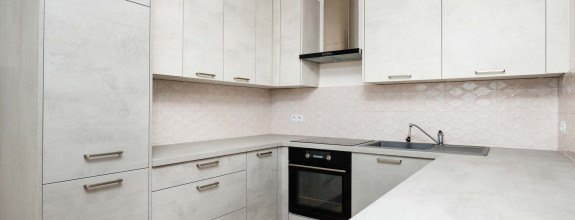 3 IZBOVÝ PRAŽSKÝ TYP 69 M2 + 6M LOGGIA, MICHALOVSKÁ UL., SÍDLISKO TERASA, 3 POSCH.