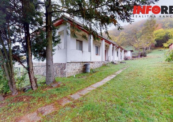 NOVÁ CENA: RD Slančík, vidiecky dom pod lesom, 4 izb + kk, pozemok 1244 m2