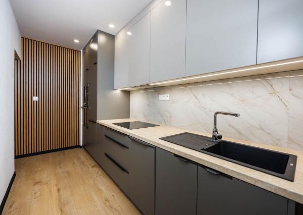NOVÁ REKONŠTRUKCIA 62 m2 + loggia, Matuškova ul., Košice - Terasa, 6/8 posch.