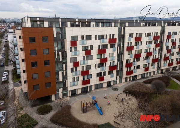 PRENÁJOM: Penthouse, novostavba Šafránová záhrada: 4 izb. byt s TERASOU, 2x garážové státie