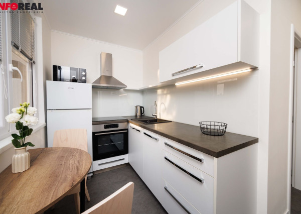 PRENÁJOM: 1-izb. PRI NEMOCNICI | zariadený | Loggia | Kompletne rekonštruovaný