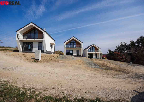 Predaj-Chata na celoročné bývanie.Kavečany.