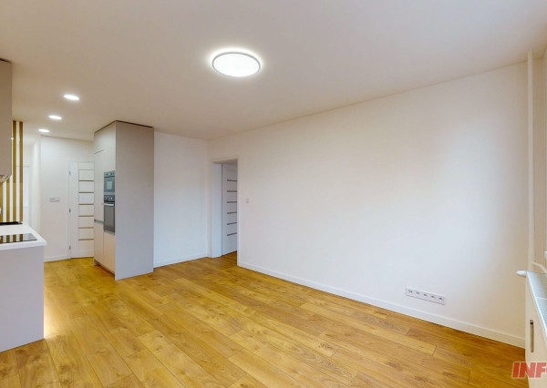 NOVÁ REKONŠTRUKCIA 3 izbový byt 55 m2, Staré Mesto, Hutnícka ul.