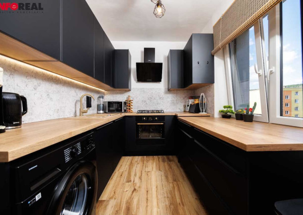 3-izbový tehlový byt s loggiou (spolu 80 m²) – Sever